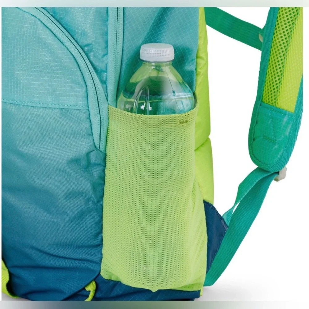 Firefly! Outdoor Gear unisex outdoor camping backpack green. 11”X 4.5” X 16”